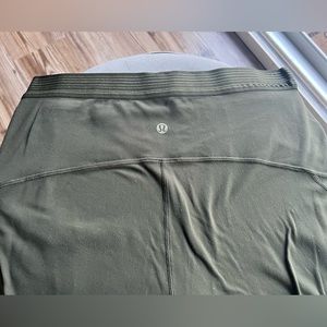 Lululemon Principal Dancer Golden Lining Tight *28"